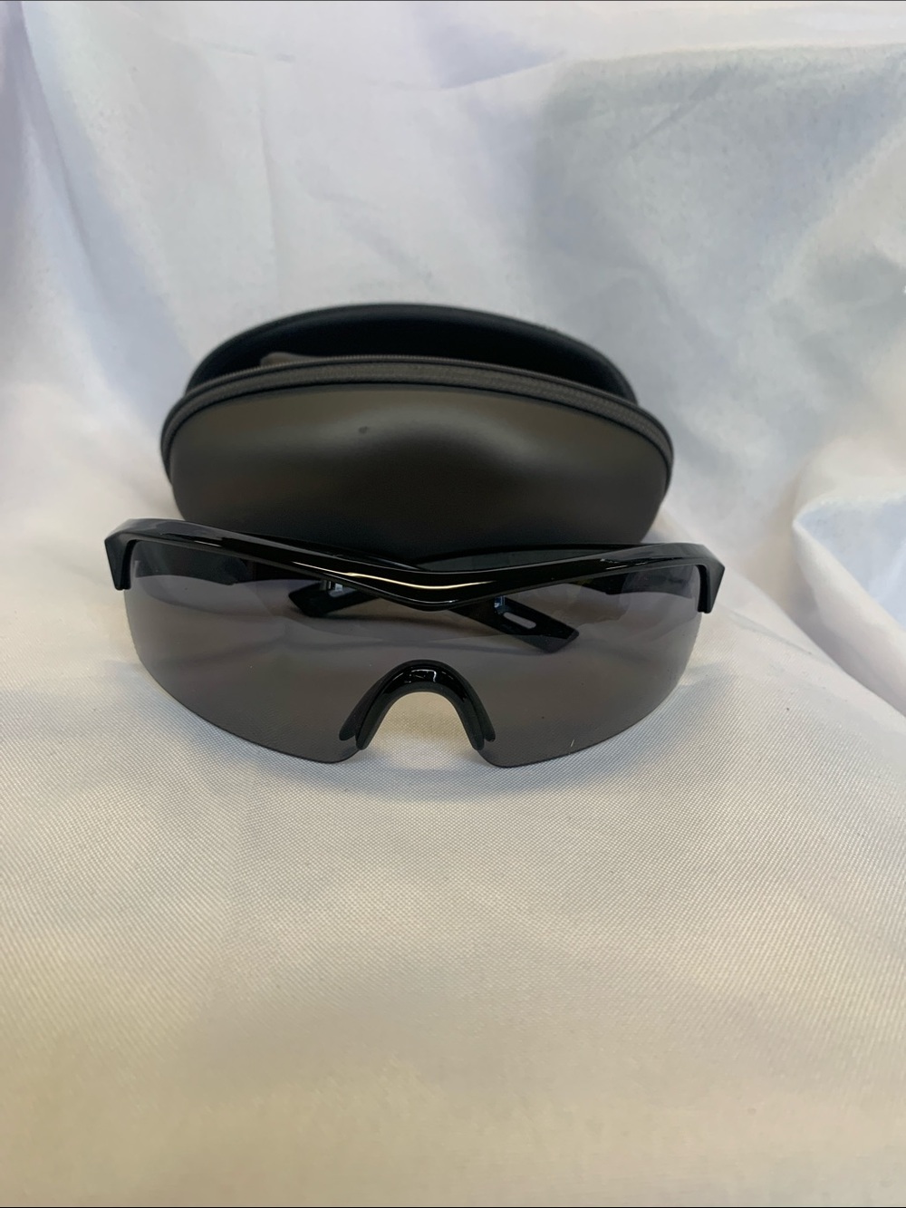 Sleek Black Sunglasses with Hard Zipper Case